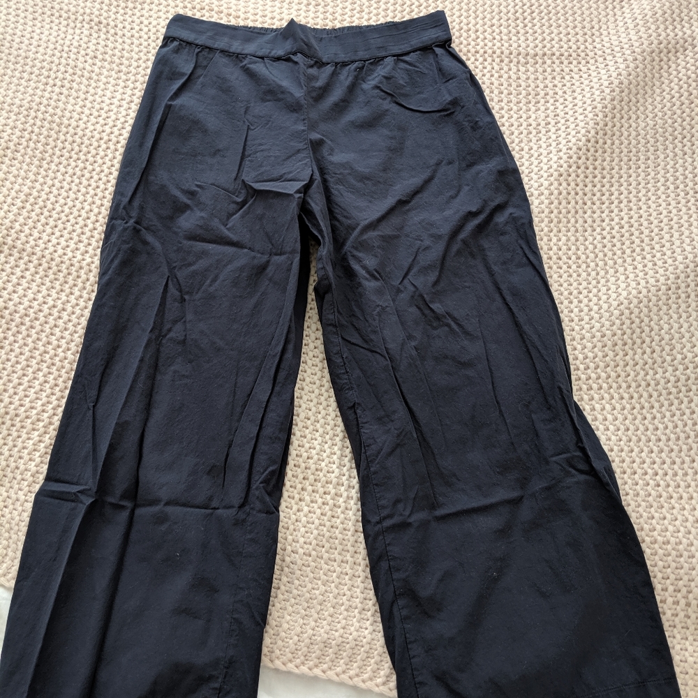 Wide leg cotton crops size small